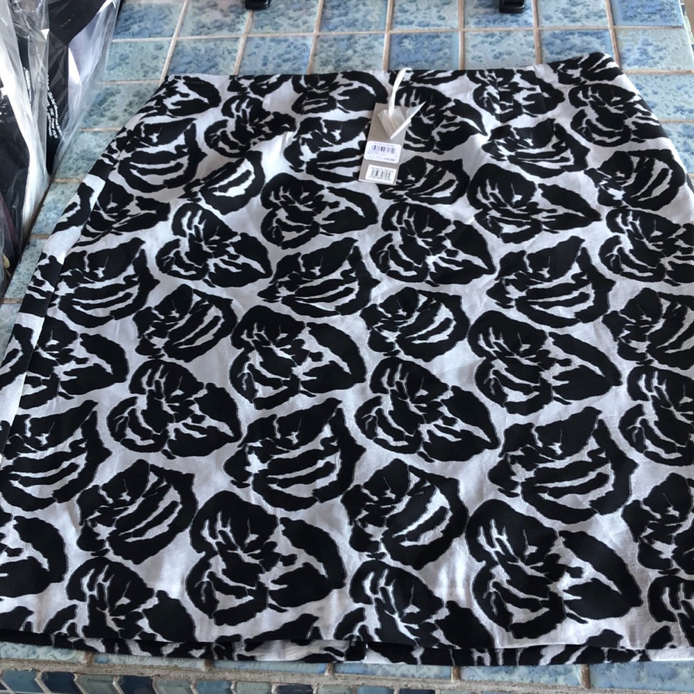 Women skirt size 14